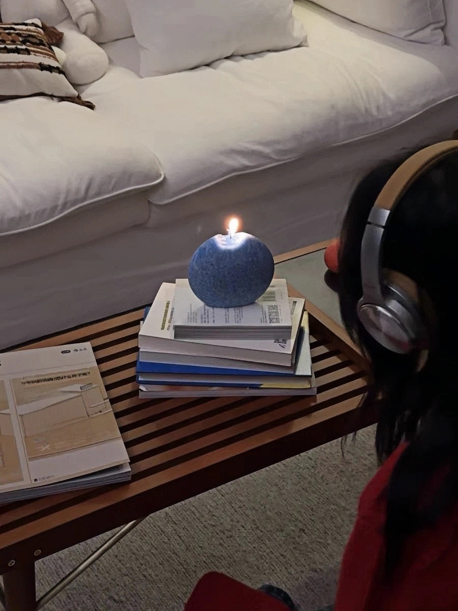 Handcrafted Moon-Shaped Candle - Chic Chambers