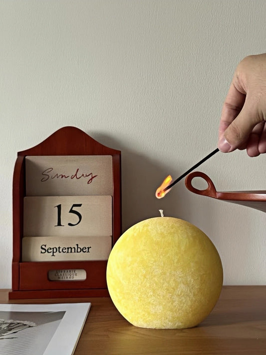 Handcrafted Moon-Shaped Candle - Chic Chambers