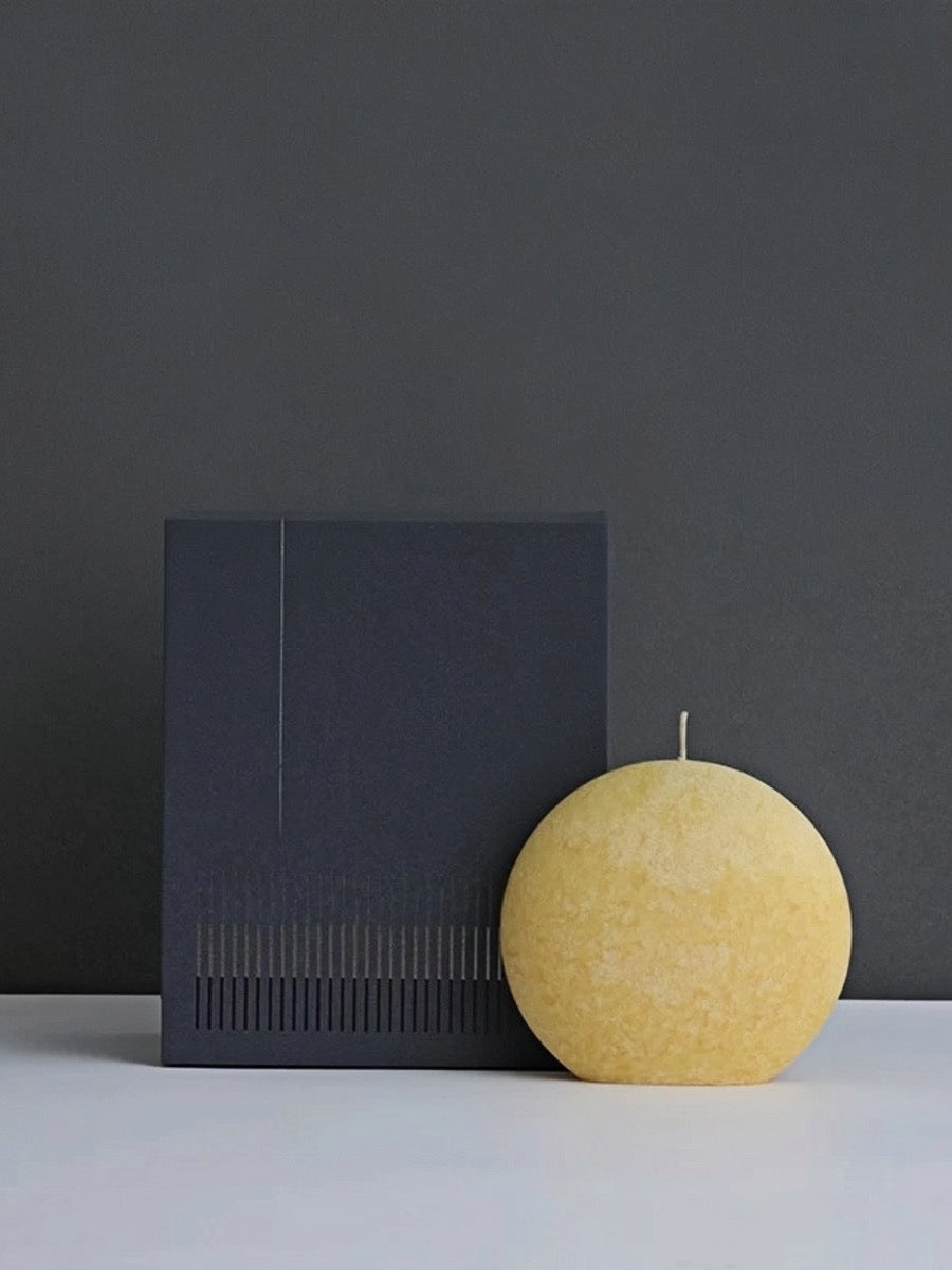 Handcrafted Moon-Shaped Candle - Chic Chambers