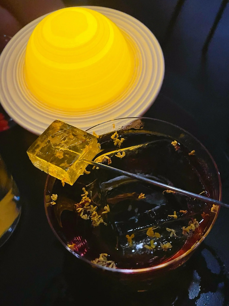 Saturn Touch Lamp
