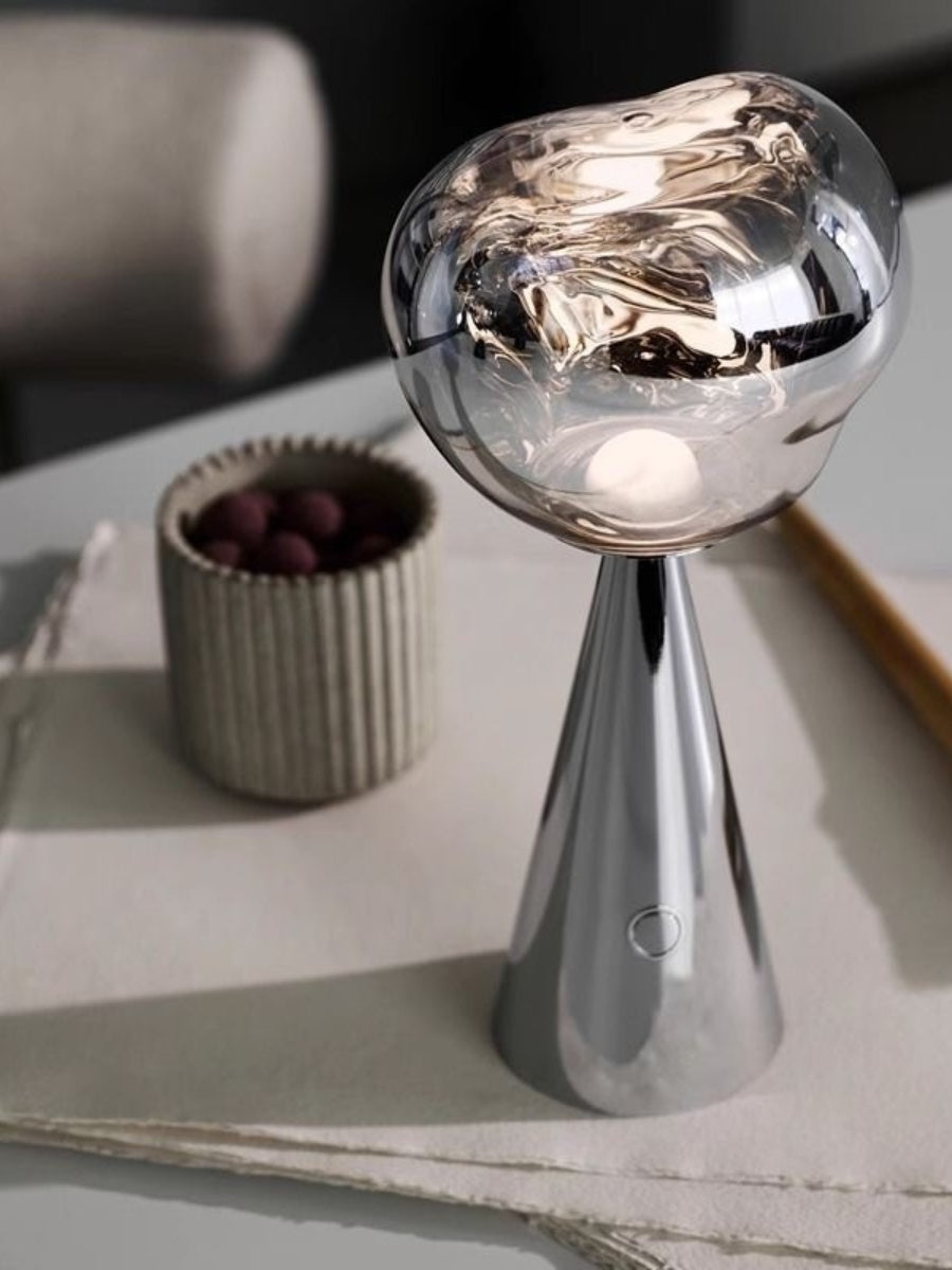 Modern Ambient Lighting – Sculptural Lamps & Desk Lights 
