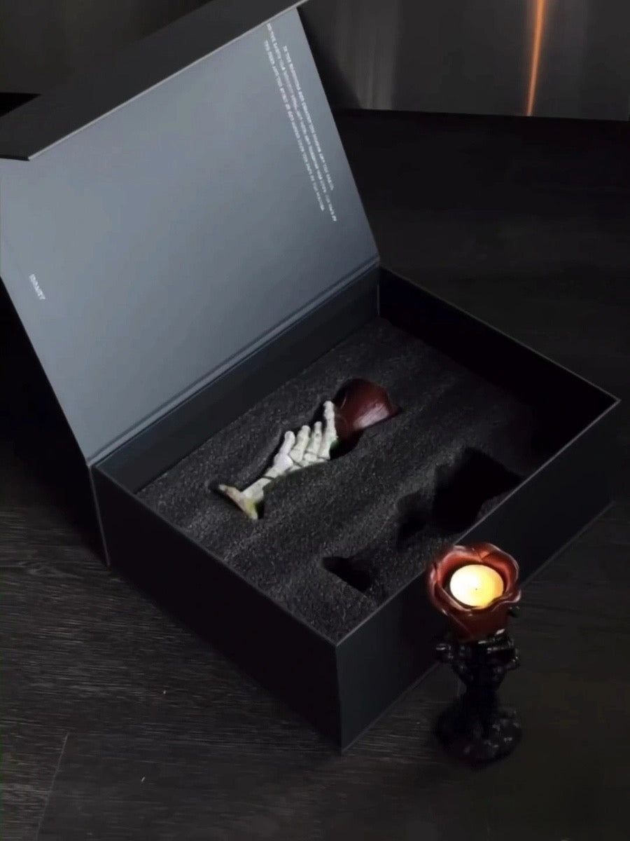 Dark Bloom Candle Holder with Sculptural Contrast Aesthetic - Chic Chambers