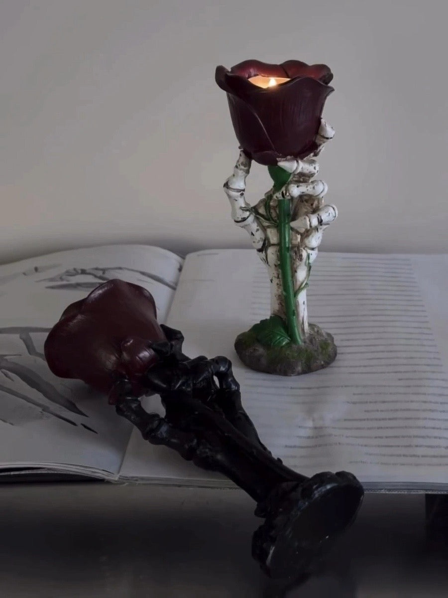 Dark Bloom Candle Holder with Sculptural Contrast Aesthetic - Chic Chambers