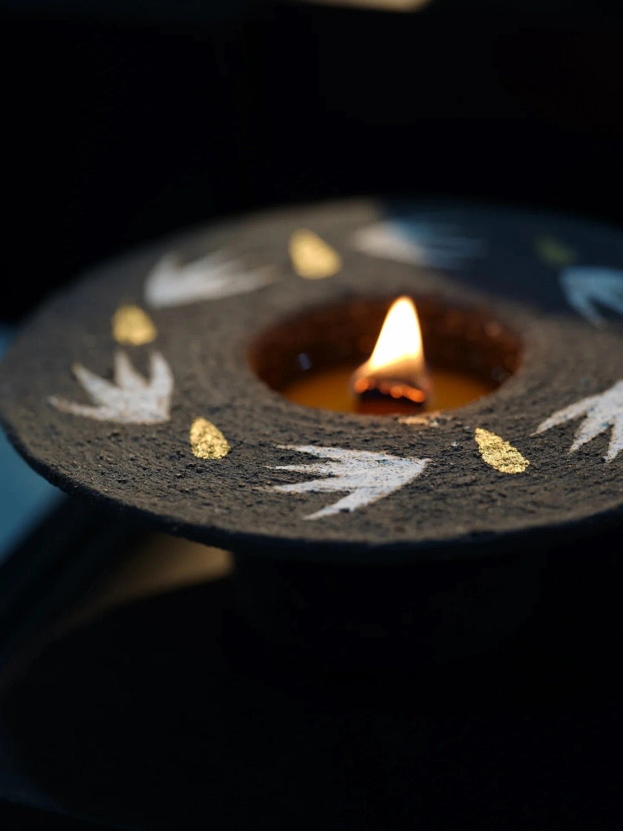 Handcrafted Ceramic Scented Candle Swallow Rain Edition - Chic Chambers