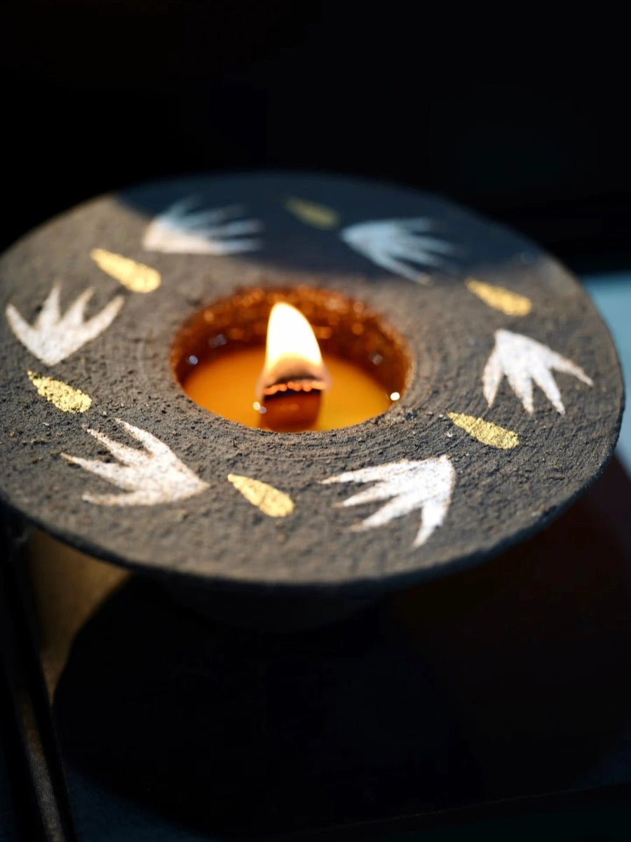 Handcrafted Ceramic Scented Candle Swallow Rain Edition - Chic Chambers