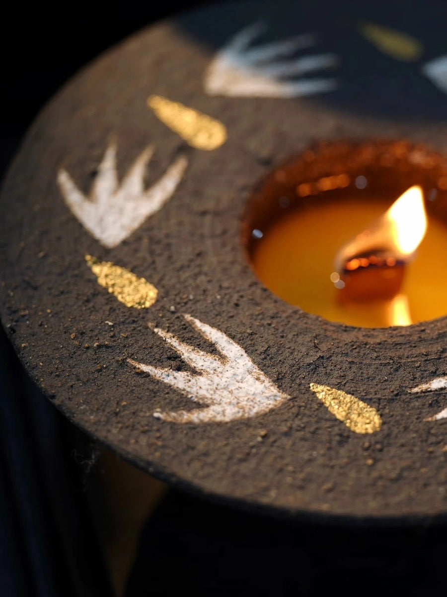 Handcrafted Ceramic Scented Candle Swallow Rain Edition - Chic Chambers