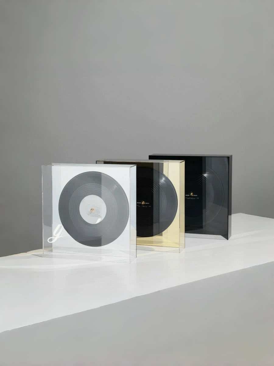 Retro Acrylic Vinyl Record Decor - Chic Chambers