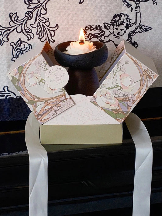 Black Rose Handmade 100% Soy Wax Scented Candle Gift Box - Chic Chambers