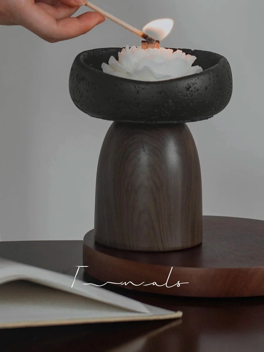 Black Rose Handmade 100% Soy Wax Scented Candle Gift Box - Chic Chambers