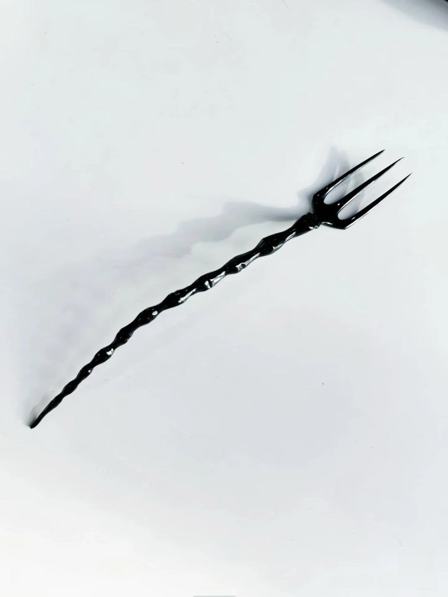 Matte Black Spine Inspired Flatware Set 316 Stainless Steel Knife Fork Spoon Gift Box - Chic Chambers