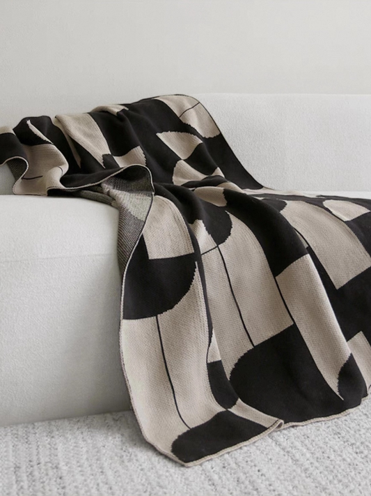 Geometric Acrylic Throw Blanket – Black & Beige Pattern 130*170 CM - Chic Chambers